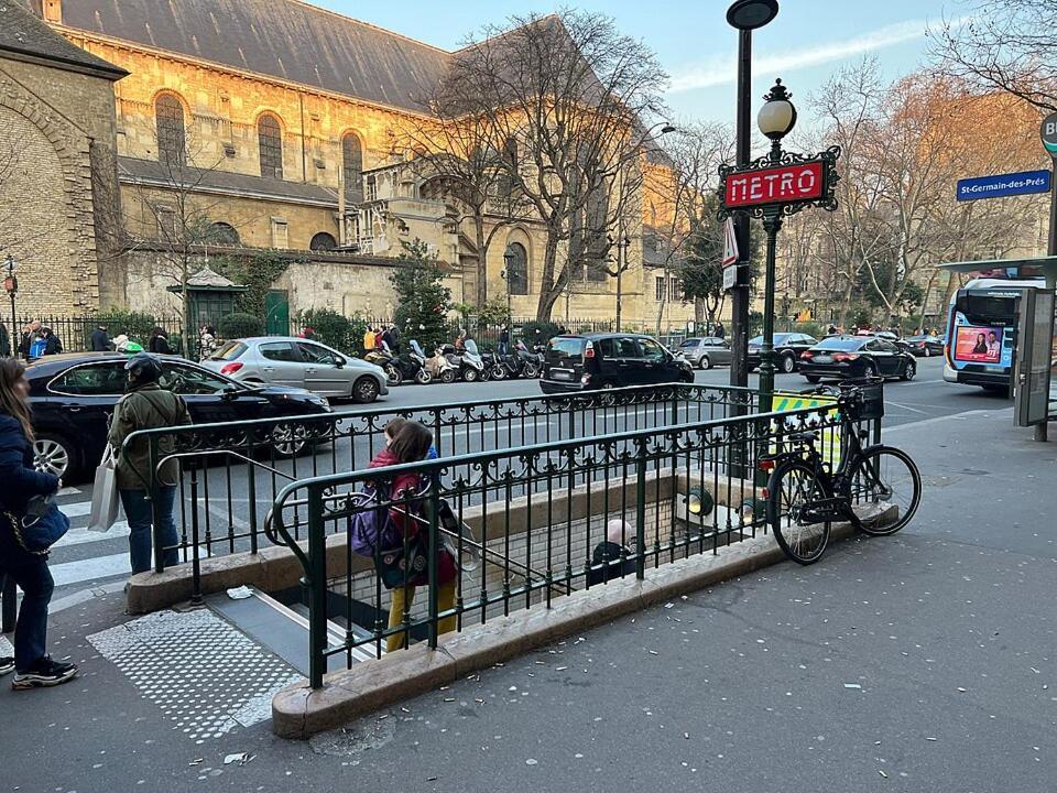 Appartement Neuf Quartier Saint-germain-des-pres Centre Touristique De Parijs