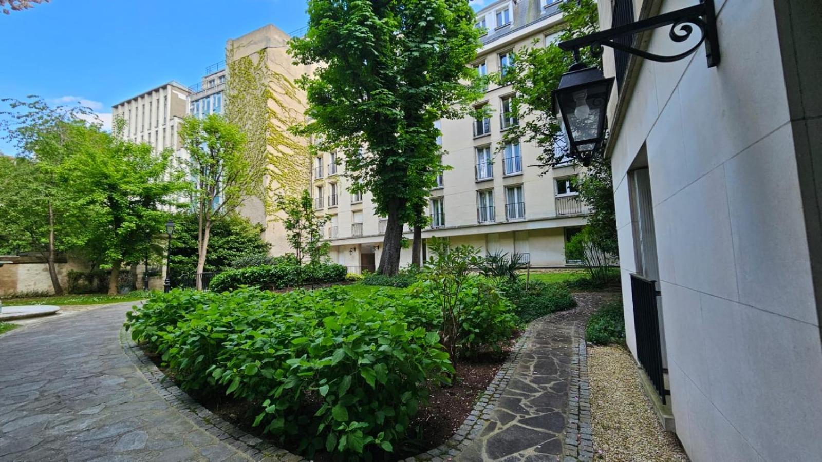 Neuf Quartier Saint-germain-des-pres Centre Touristique De *