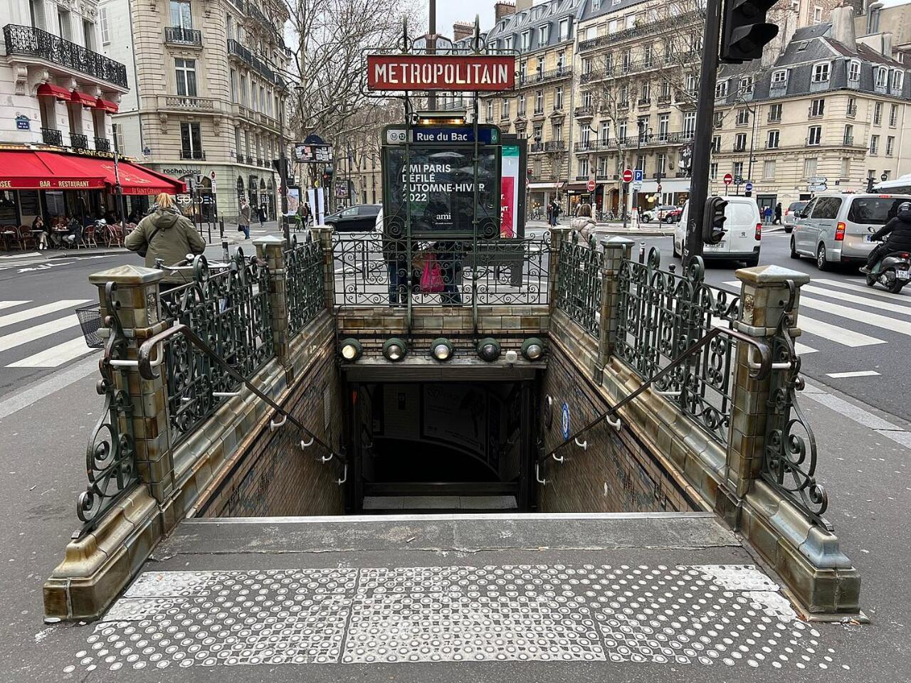 Neuf Quartier Saint-germain-des-pres Centre Touristique De Appartement Parijs